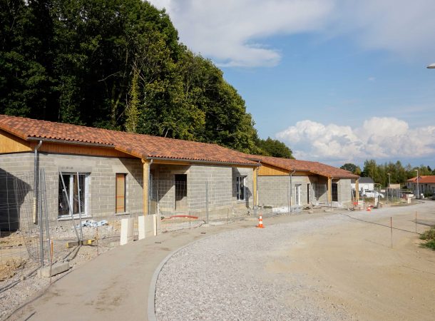Pavillons en construction dans le lotissement Domaine du Verger à Couzeix