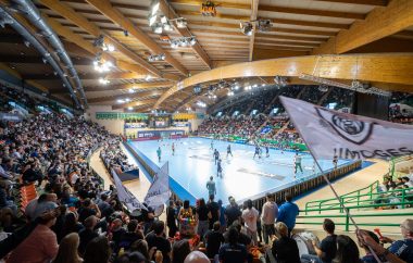 Terrain de Handball avec match en cours
